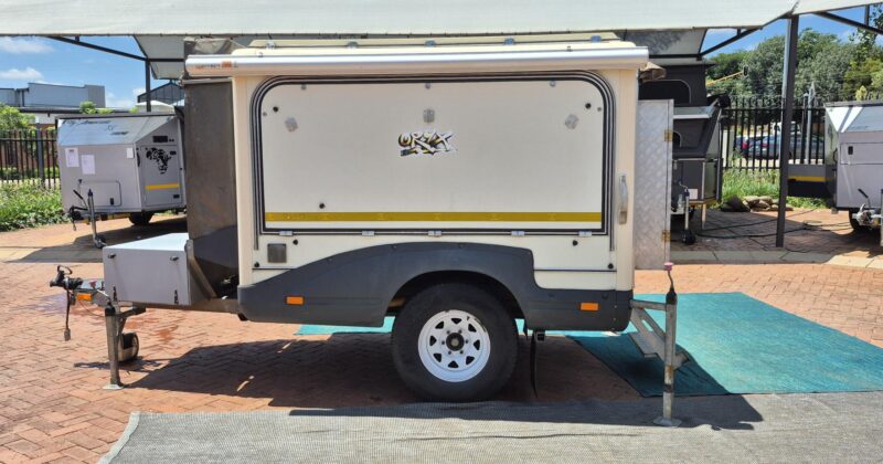 2005 Jurgens Oryx 4 Sleeper On-Road Jurgens Caravan for sale